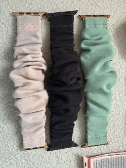 Apple Watch SE (2022) 44 mm GPS, Starlight, TOP stav+výbava - 14