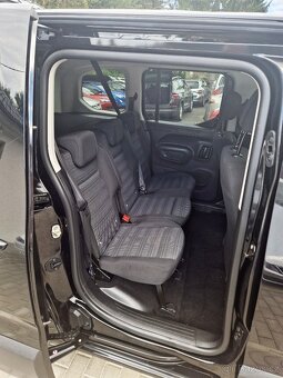OPEL COMBO, 1.5 TDCi (96 kW), r.v. 11/2020, 5 míst, NAVI - 14