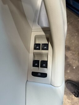 Škoda Octavia 3 III, 2.0 TDi 110kW, Bixenon, Tažné, Kůže - 14