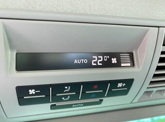 VW T5 CALIFORNIA BEACH SERVIS VW TOP STAV - 14