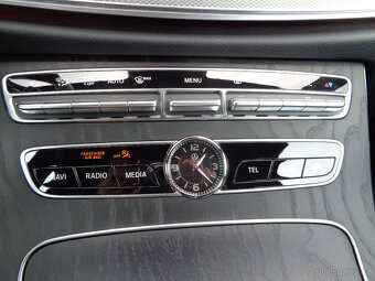 MERCEDES BENZ E 220 D  4MATIC AMG PACKET - 14