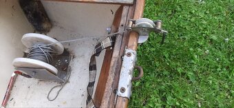 Rybářská loďka s motorem - 14