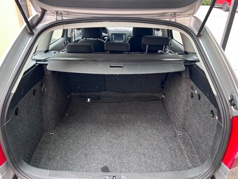 Škoda Oktavia 1.8 tsi. 118 kw rv 2008. Původ ČR - 14
