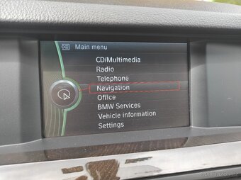BMW 528i 190kW AUTOMAT - 14