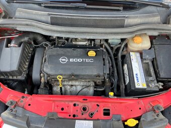 Opel Zafira B 1.8 16V Cosmo, 7 míst, 2xKola, výbava - 14