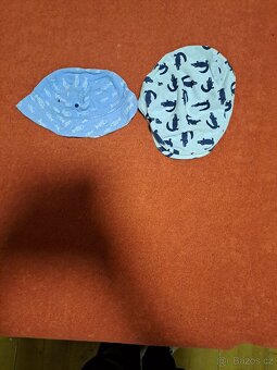 Chlapecké čepice, rukavice, punčocháče a bačkory. - 14