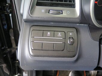 SsangYong XLV 1.6 E-XDi, 4x4, navi, kamera, tažné, klima - 14