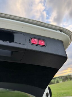 MERCEDES-BENZ E 220d  ALL TERRAIN 4matic 08/2018 E220d - 14