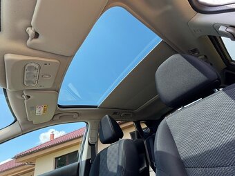 Nissan Qashqai 1.2 DIG-T 115 N-Connecta 2017 ČR Keyless+Pano - 14