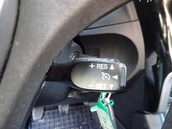 Toyota Auris 1,2 i, 85kW, GARANCE KM - 14
