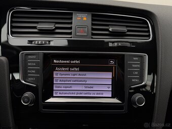Prodám VOLKSWAGEN Golf 7 Variant 1.4TSi 103KW DSG Highline - 14