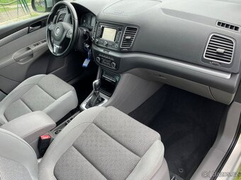 Volkswagen Sharan 7N 2.0 TDi DSG 2012 103kW bez koroze - 14