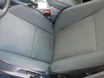 Ford C-MAX 1,6 16V PDC,vyhřív.sklo+sedad.,NAVI,92KW - 14