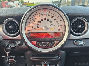 MINI COOPER ONE 2013 1.6i 72kW,TEMPOMAT,KLIMA,SERVISKA - 14