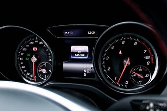 Mercedes-Benz CLA Kupé 180 AMG Line A/T - 14