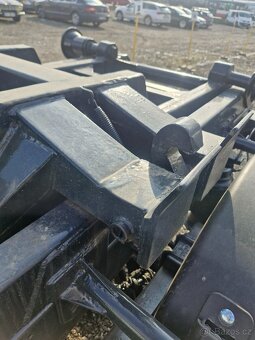 Kontejnerové Iveco do 3,5 tuny - 14