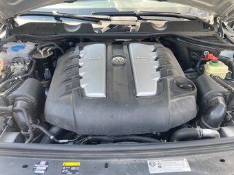 vw Touareg 4,2 tdi rok 2015 FACELIFT V8 - 14