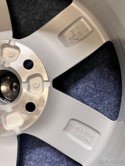 5x112 R17 originál alu disky Volkswagen Tiguan ET38 - 14
