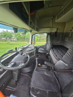 Volvo FH 500 25 Years Edition - 14