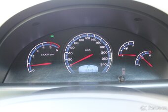 SsangYong Rexton 2.2e-Xdi 131kW 4x4 7Míst 5/2016 LED NAVI - 14