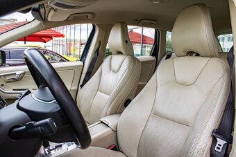 Volvo XC60 D5 (151kW) AWD Summum Geartronic - 14