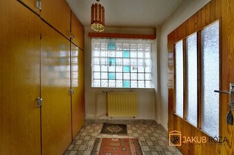 Prodej rodinného domu 238 m², pozemek 692 m² - 14