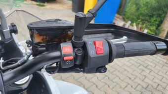 CF moto MT650 PREMIUM ROK 2021 - 14
