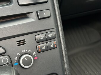 Volvo XC90 MY2010 D5 AWD AT 7 místné - 14