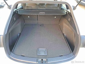 Toyota Corolla 1,8 HYBRID automat 154.000 km - 14