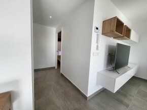 Krásný bungalov v Pilar de la Horadada (Španělsko) - 14