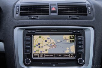 Škoda Octavia Combi 2.0 TDI CR DPF RS DSG - 14