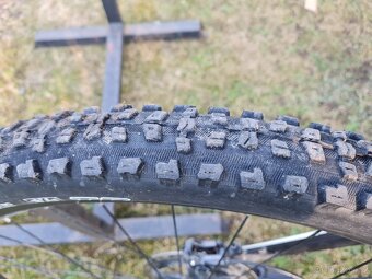 Celoodpružené kolo CUBE - 14