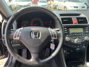 Honda Accord 2.4i -VTEC Executive MANUÁL - 14