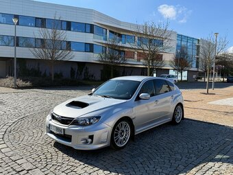 Subaru Impreza WRX STI - 14
