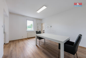 Prodej rodinného domu, 182 m², Karlovy Vary, ul. Na Stezce - 14