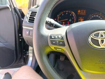 Prodám Toyota Avensis 2,0 D 93KW r.v. 2011 - 14