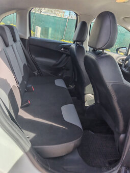 Citroën C3, 1.4 benzín, servisováno - 14