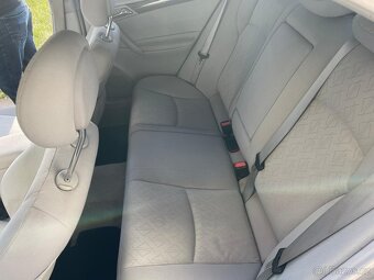 Mercedes Benz C180 - 14
