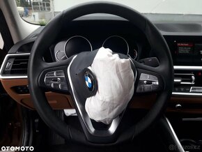 BMW 318d Luxury line - 14