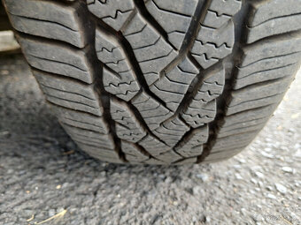 Škoda Fabia Com 1.4 59kW serviska - 14