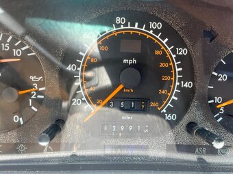 500SL Mercedes Benz V8 - 14