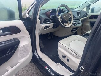 Chrysler Pacifica 3,6 RU LIMITED PANORAMA 2016 DPH - 14