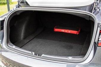 Tesla Model 3 Long Range - 14