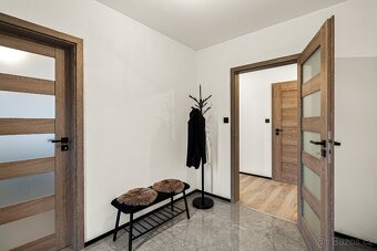 Prodej rodinného domu 113 m², pozemek 1067 m² Opolany - Oško - 14
