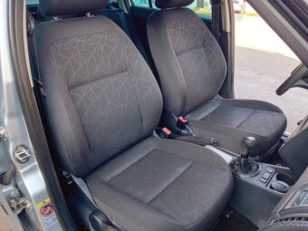 Škoda Fabia combi II  1.2 TSi Family 2011, po servisu - 14