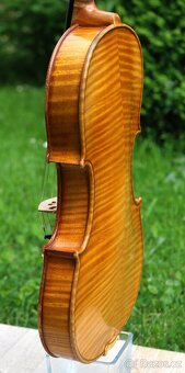 Staré mistrovské housle dle Guarneriho „del Gesù“ z r.1742 - 14