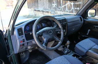 Toyota Hilux 2.5 D-4D Double Cab 4x4 - 14