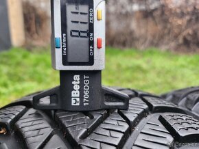 4x Zimní pneu Pirelli + Semperit - 195/65 R15 XL - 85% - 14