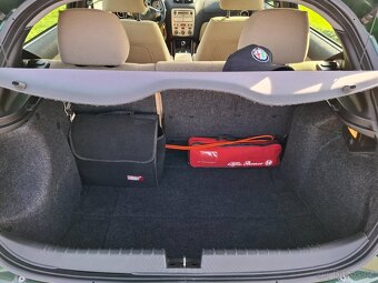 Alfa Romeo 147 2.0 T.S. Selespeed - 14