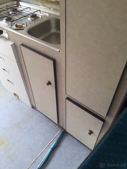 Prodám obytne auto karavan pro invalidy - 14